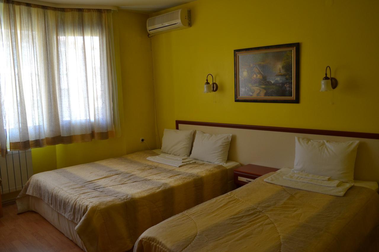 Hotel Perla Gorna Oriahovița Exterior foto